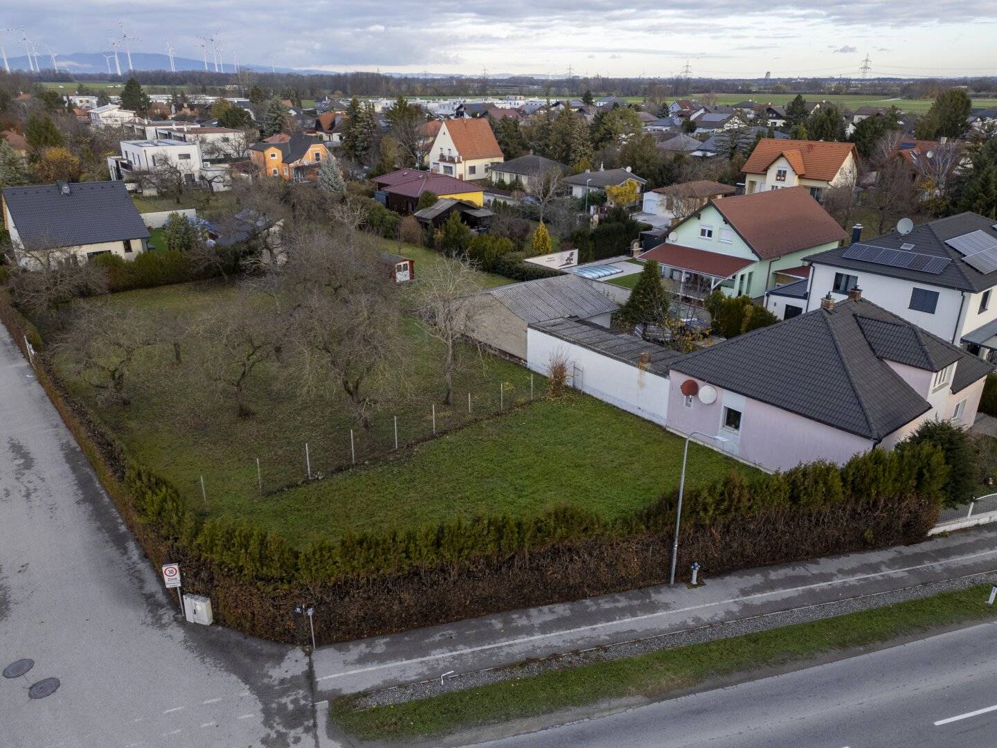 ++ Sonniges Eckgrundstück in schöner Siedlungslage ++