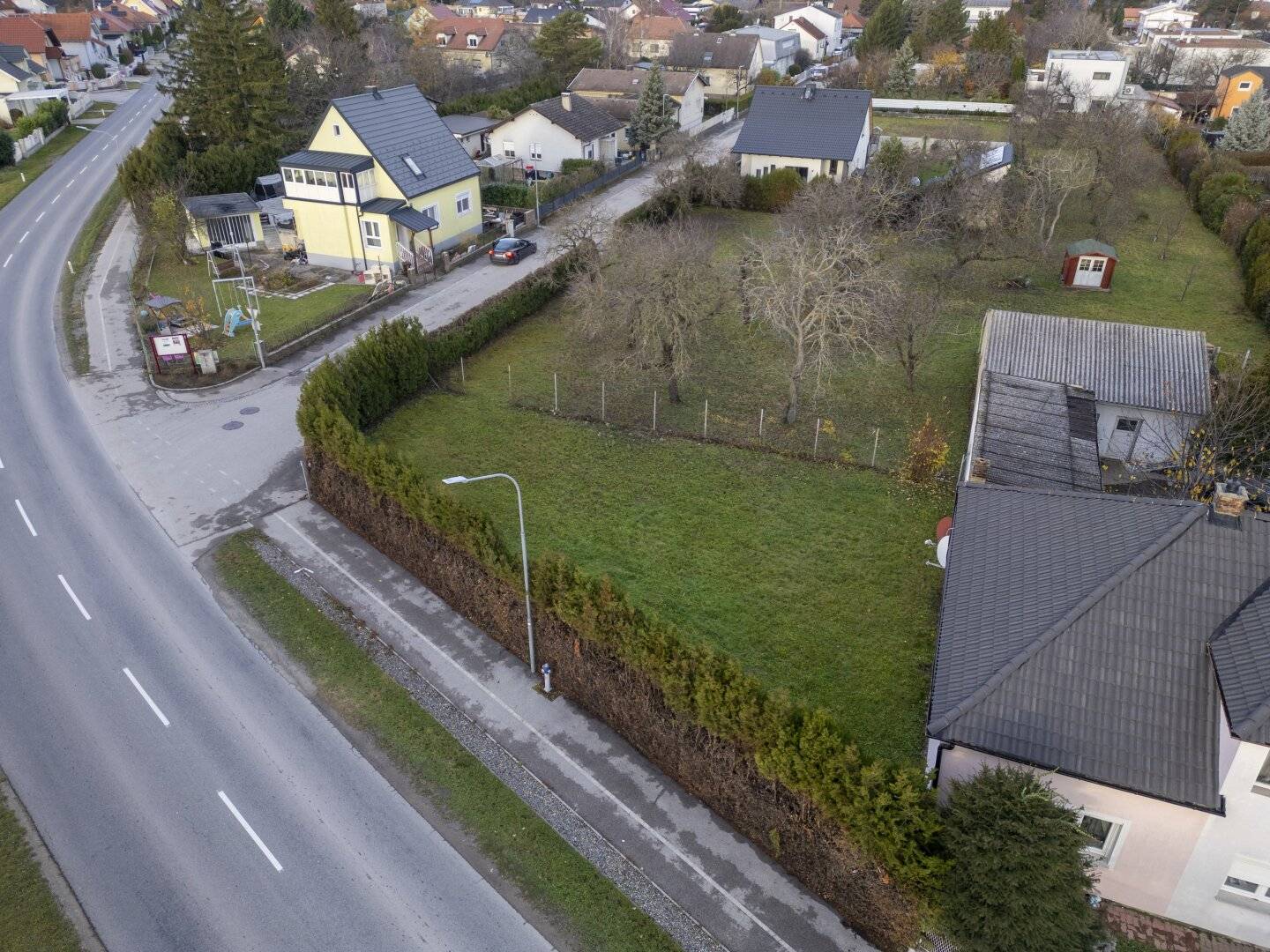 ++ Sonniges Eckgrundstück in schöner Siedlungslage ++