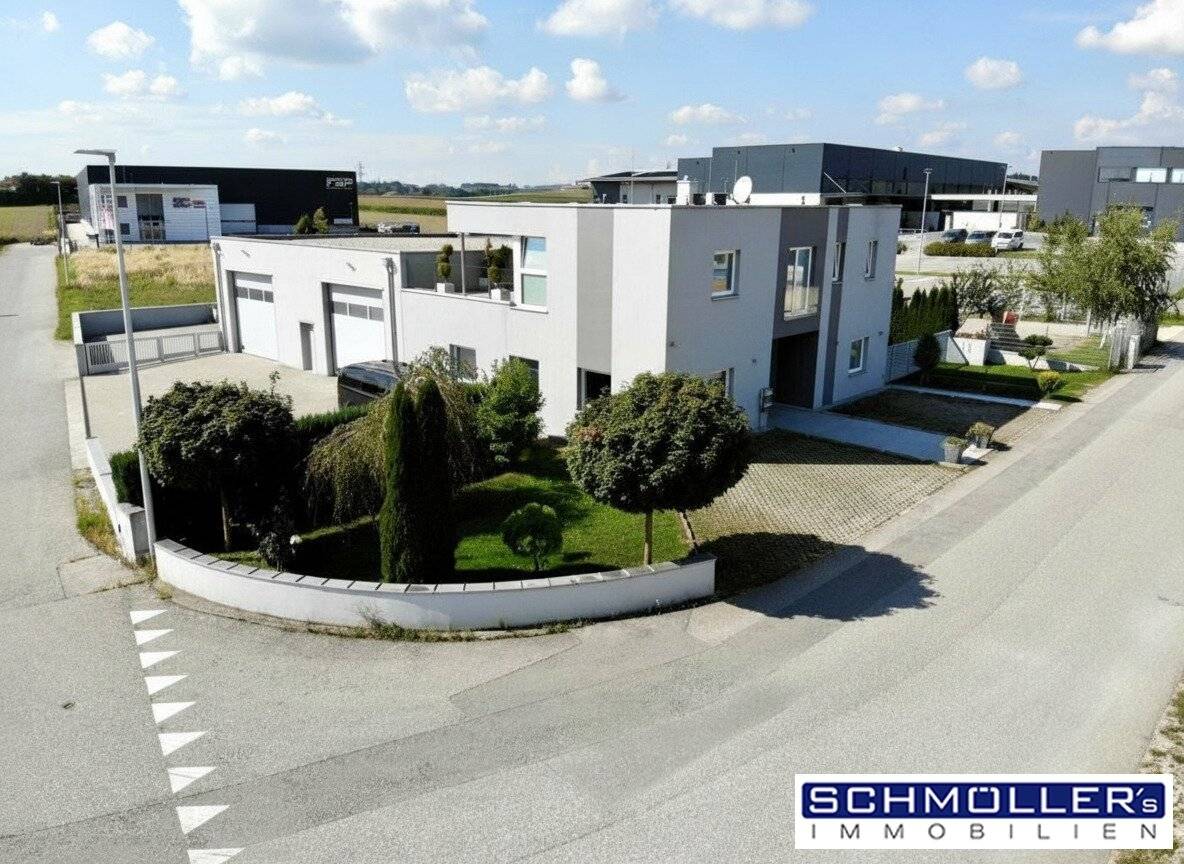 TOP-Gewerbeimmobilie mit Penthaus-Wohnung, Pool, Sauna und Sommerhaus - Schöner Arbeiten & Wohnen
