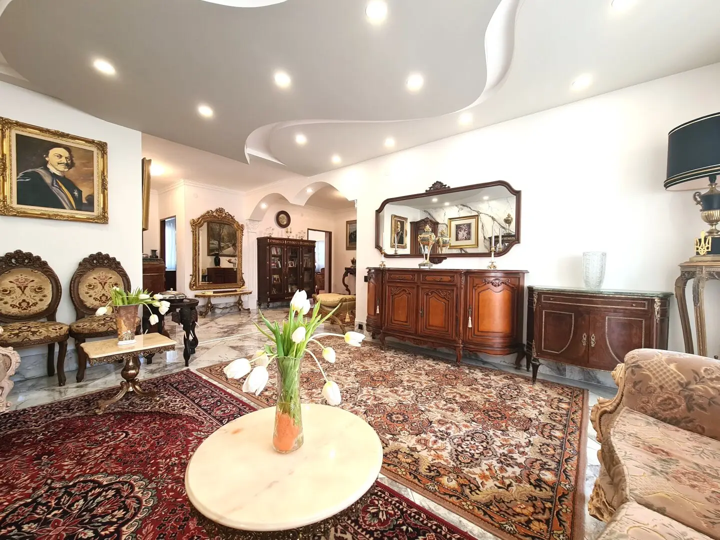 Wohnen im Herzen von Baden – Stilvolle Wohnung mit Loggia nahe Kurpark & Casino!
