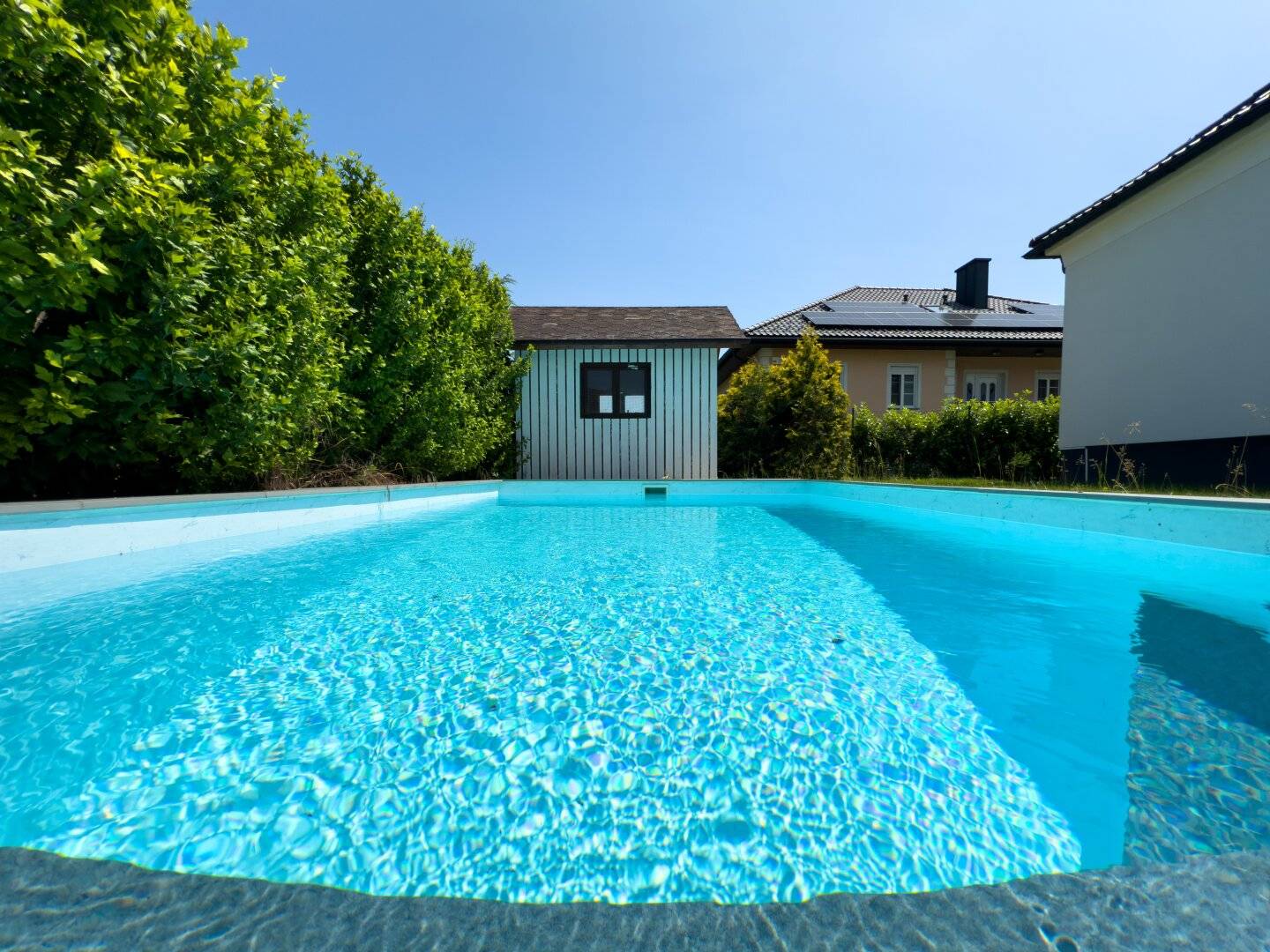 House instead of Half – Your Retreat with Pool &amp; Garden
