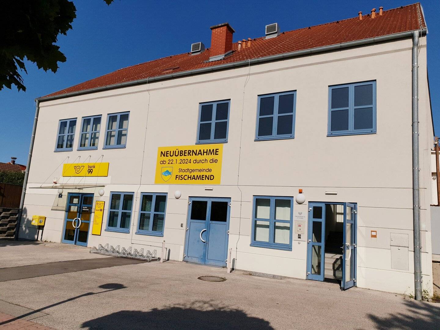 Office, practice, company headquarters for rent
