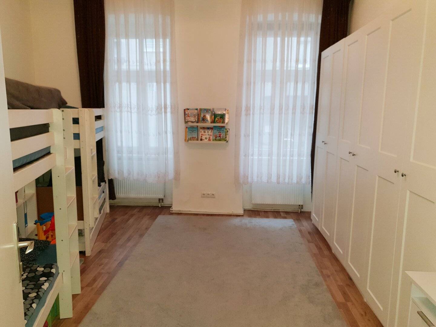 Ground floor apartment near the center
