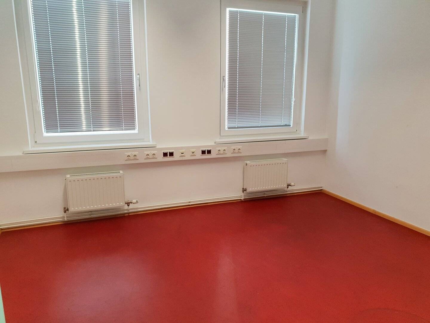 Company headquarters / Office / Association / or Clinic space for rent