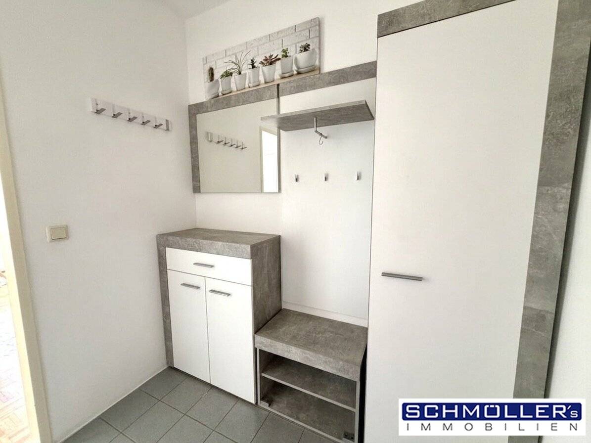 Bright two room apartment with balcony and garage