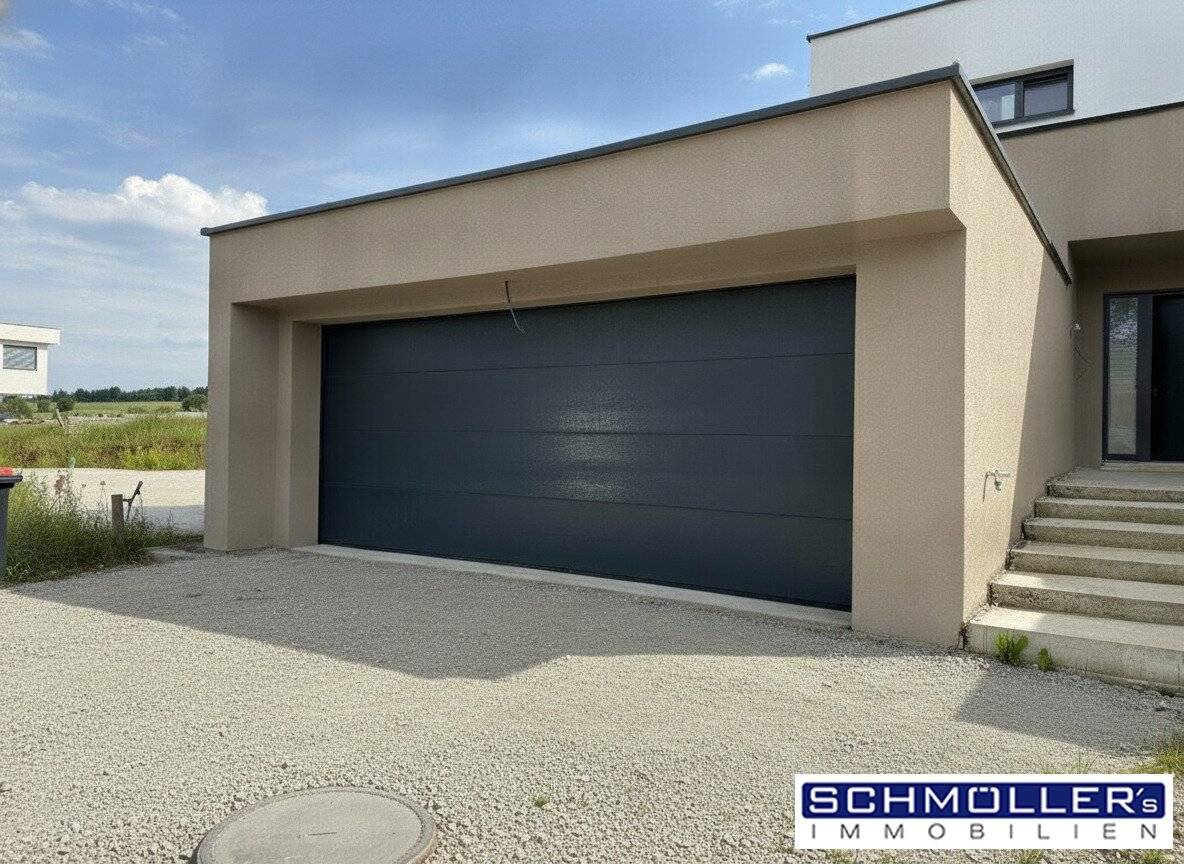 Neubau! Schönes Doppelhaus mit großer Garage
