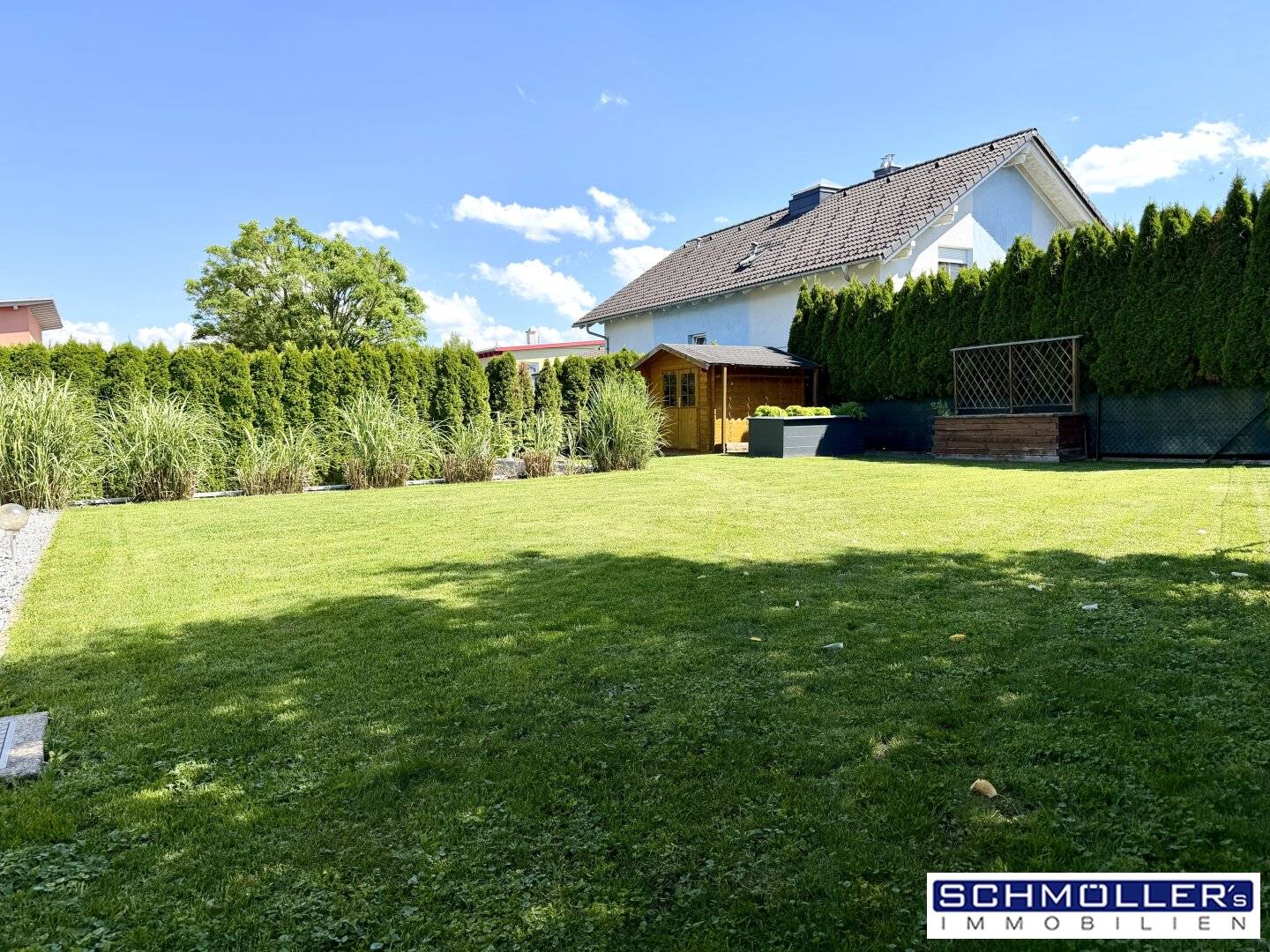 Familientraum mit Pool und Gartenparadies