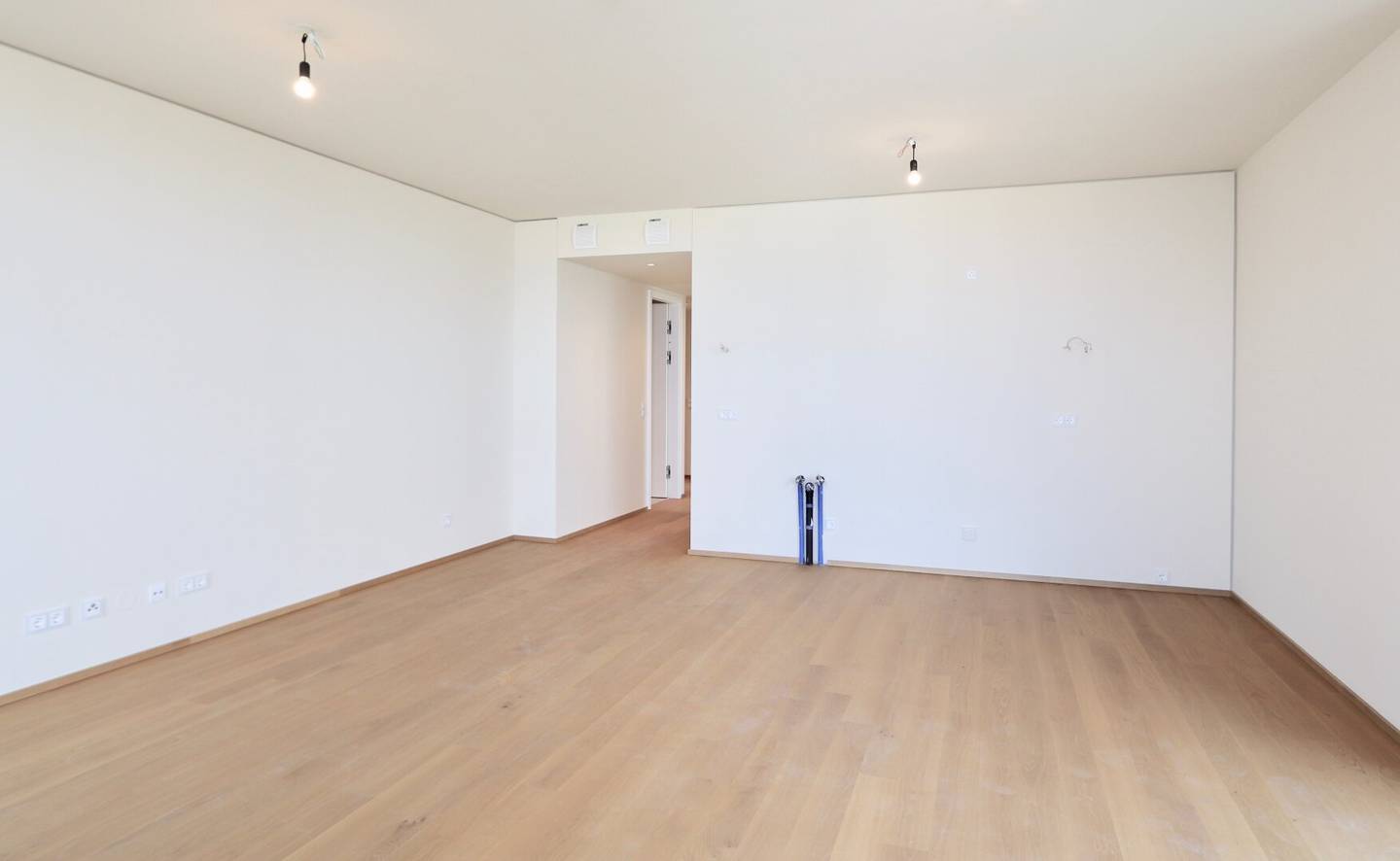RESIDIEREN der EXTRAKLASSE! Befristet vermietete, spektakuläre 3-Zimmer Terrassenwohnung mit unverbaubarem TRAUMBLICK