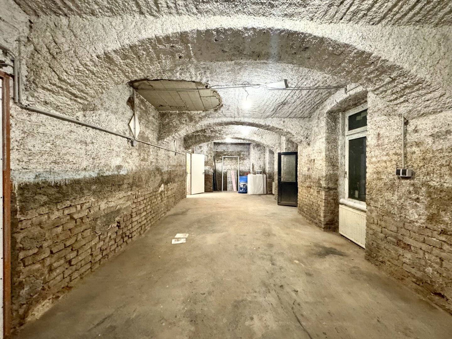 Courtyard side cellar near Schlossquadrat