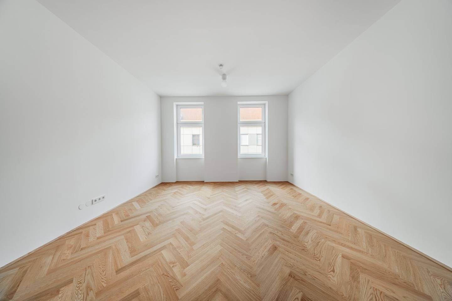 Top offer! First occupancy with a very good layout near Thaliasstraße