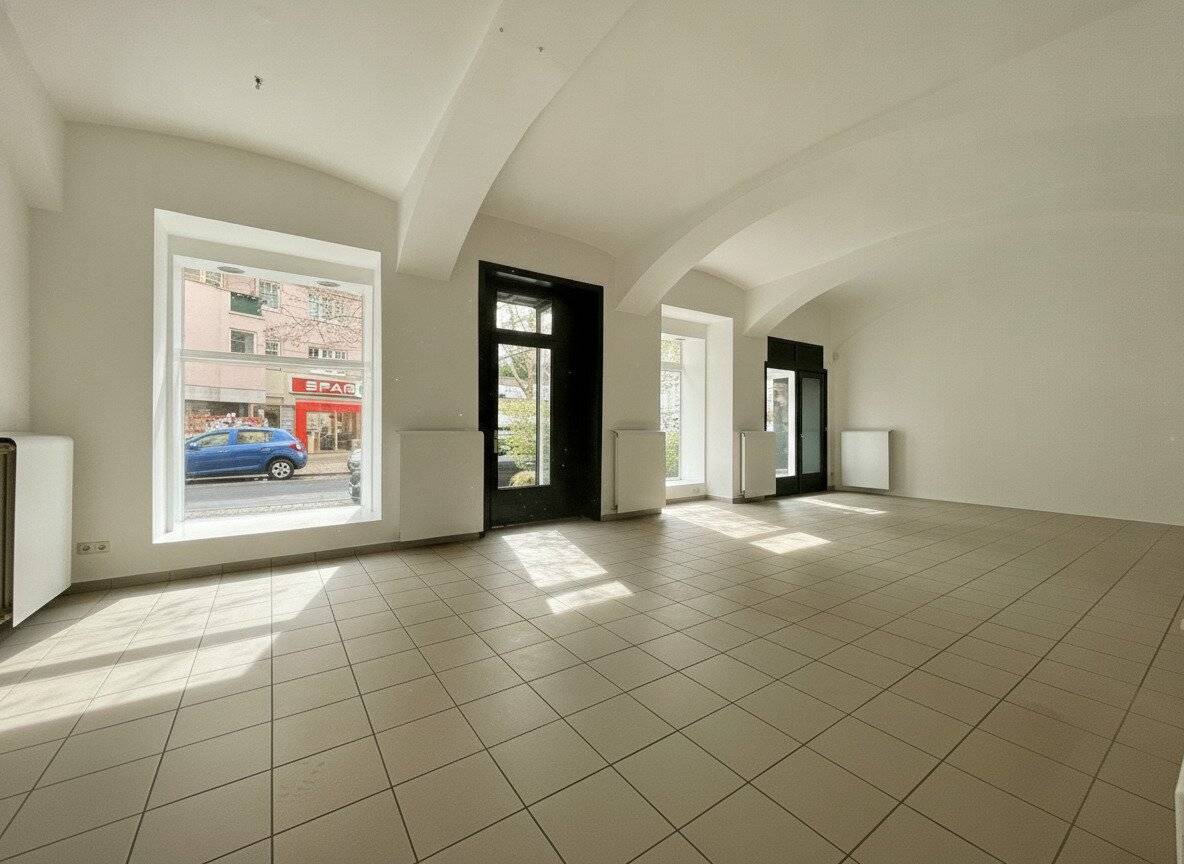 Commercial premises with historic old building flair in a top frequented micro location