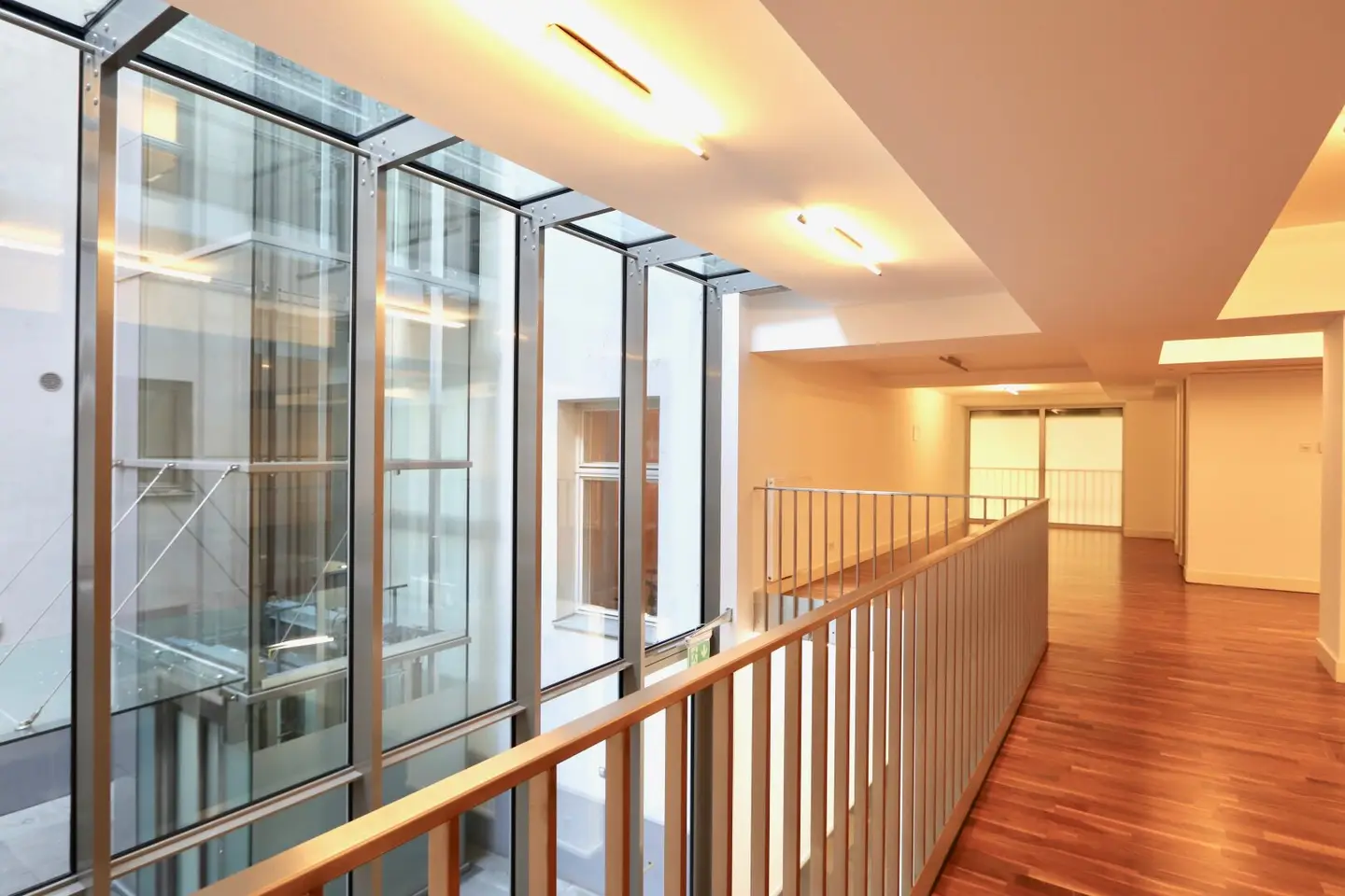Quiet office in courtyard location near Stadtpark