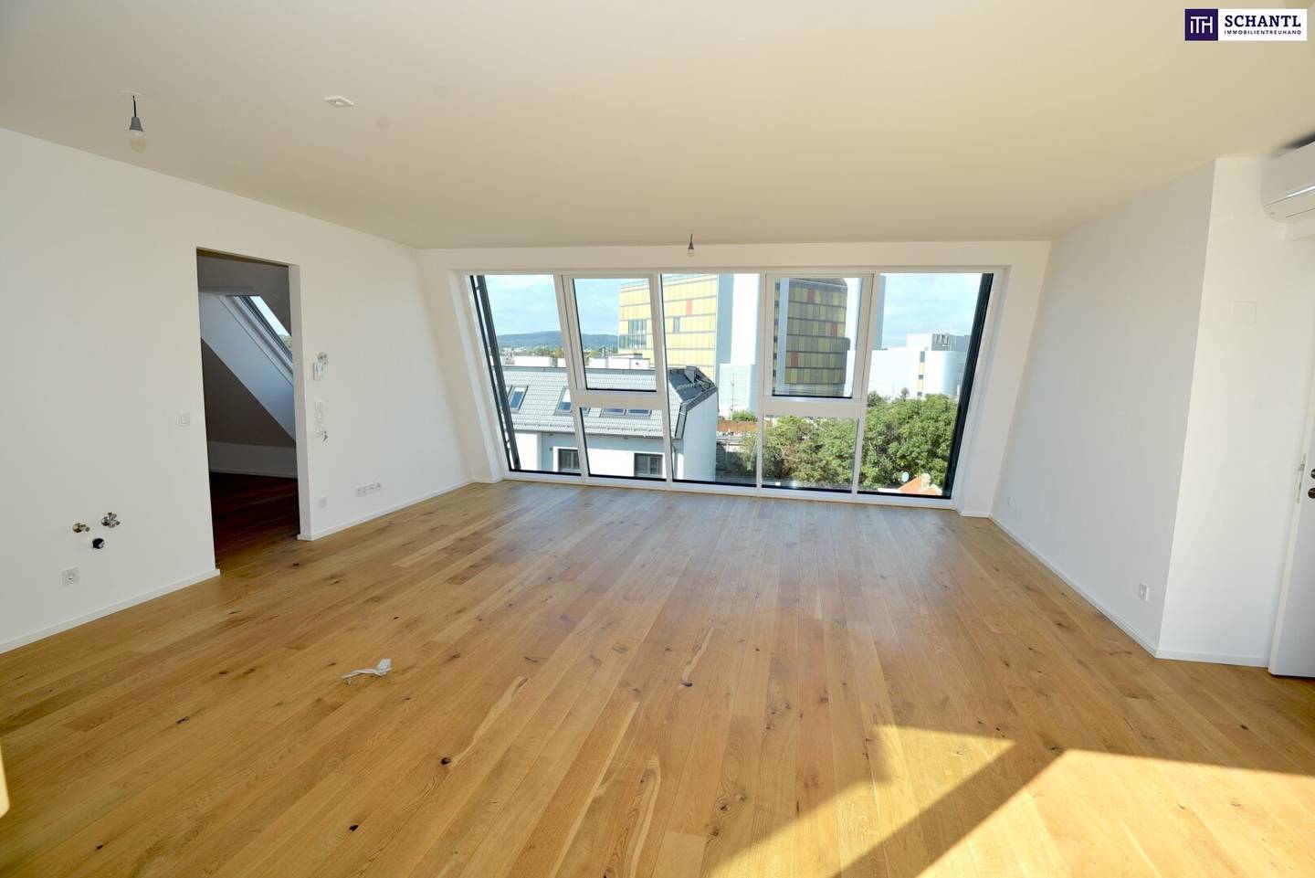 GENIAL and RARE 5 bedroom penthouse with magnificent view, top quality fittings and magnificent terrace