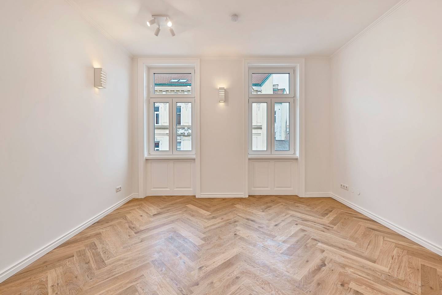 Vivienne - Where joy of life is at home in Vivienne? no, translation should be faithful; keep proper names unchanged? The title is provided as Vivienne - Wo Lebensfreude zuhause ist improper to alter; we translate as: Vivienne - Where joy of life is at home in Vienna's Margareten district.