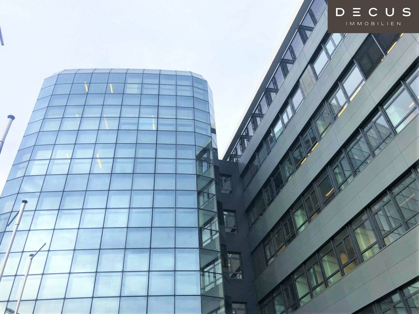 | FORUM SCHÖNBRUNN | FLEXIBLE UND HELLE BÜROFLÄCHEN | IM BAUTEIL 2 |