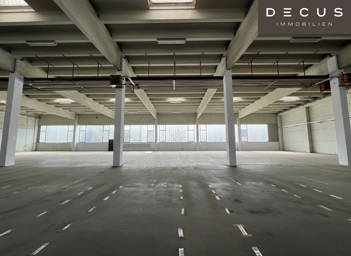 Warehouses from 1,100 m² to 2,370 m² near Wagramer Straße with excellent accessibility