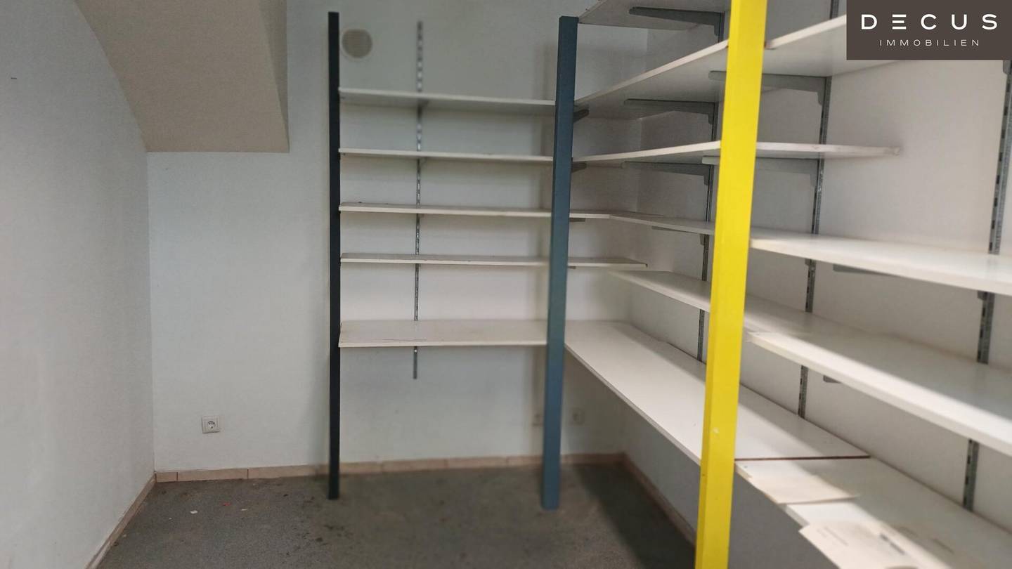 Basement storage with WC and floor heating