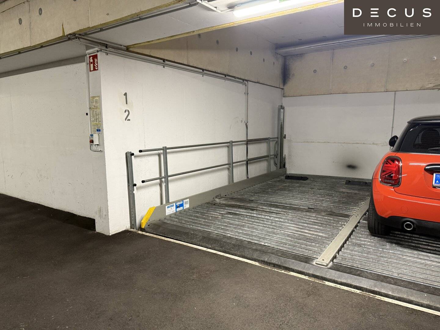 Underground Parking Space | Matzleinsdorfer Platz | Available Now | Stacker Parking