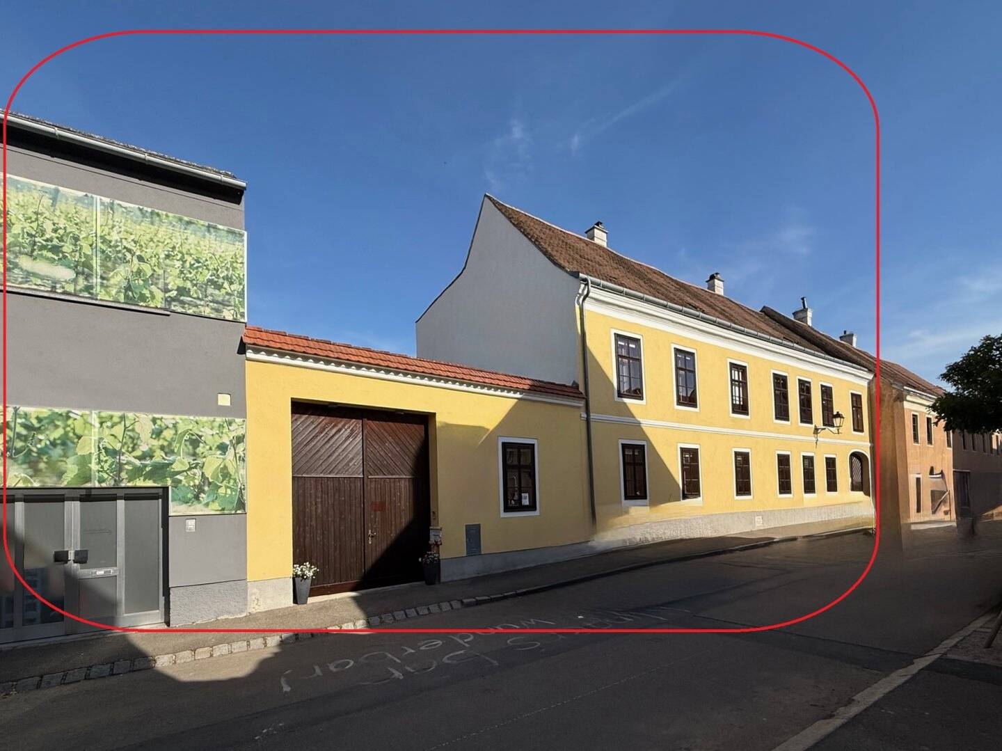 Wohnjuwel im Weinviertel: 3 Häuser mit uneinsehbarem Innenhof!