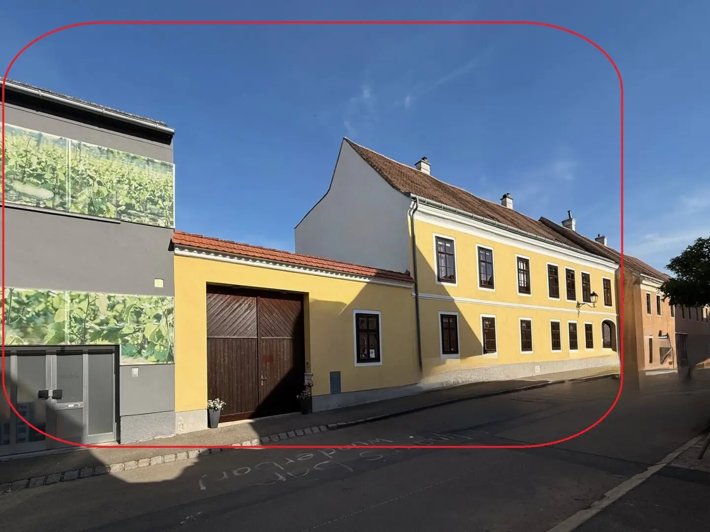 Wohnjuwel in Retz: 3 Häuser mit uneinsehbarem Innenhof!