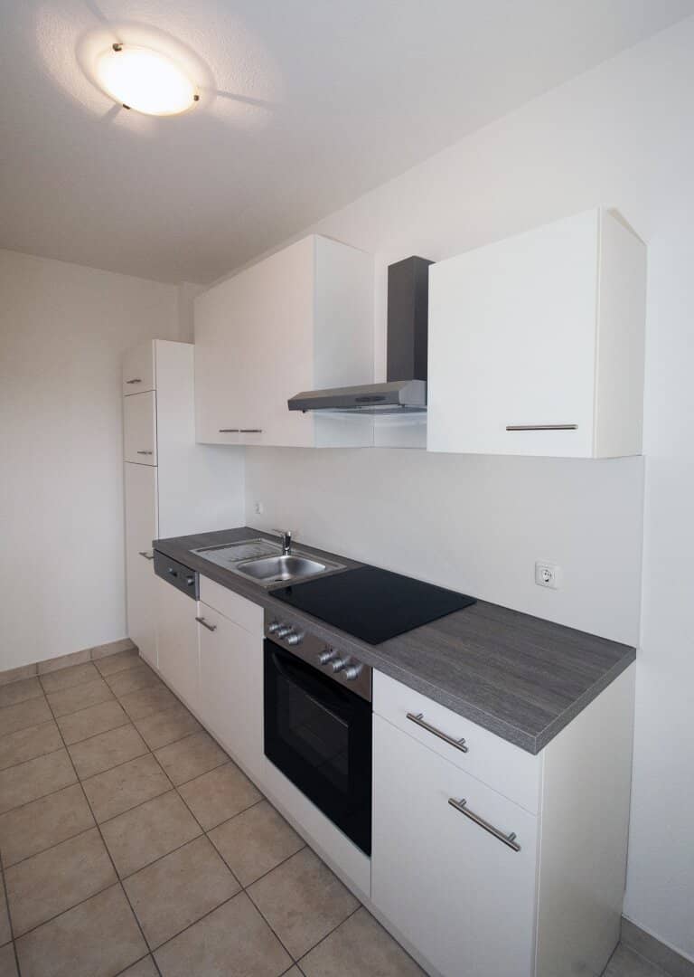 Mietwohnung (220) 68 m² mit Loggia und Balkon ca.7.0 m² Vermietung direkt vom Eigentümer keine Provision