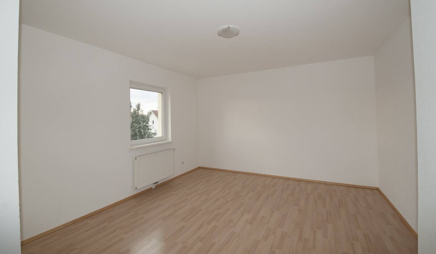 Mietwohnung (220) 68 m² mit Loggia und Balkon ca.7.0 m² Vermietung direkt vom Eigentümer keine Provision