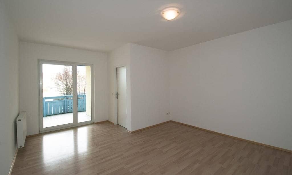 Mietwohnung (201) 65 m² mit Loggia und Balkon ca.7.0 m² Vermietung direkt vom Eigentümer keine Provision