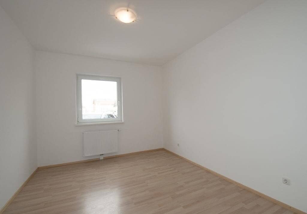 Mietwohnung (201) 65 m² mit Loggia und Balkon ca.7.0 m² Vermietung direkt vom Eigentümer keine Provision