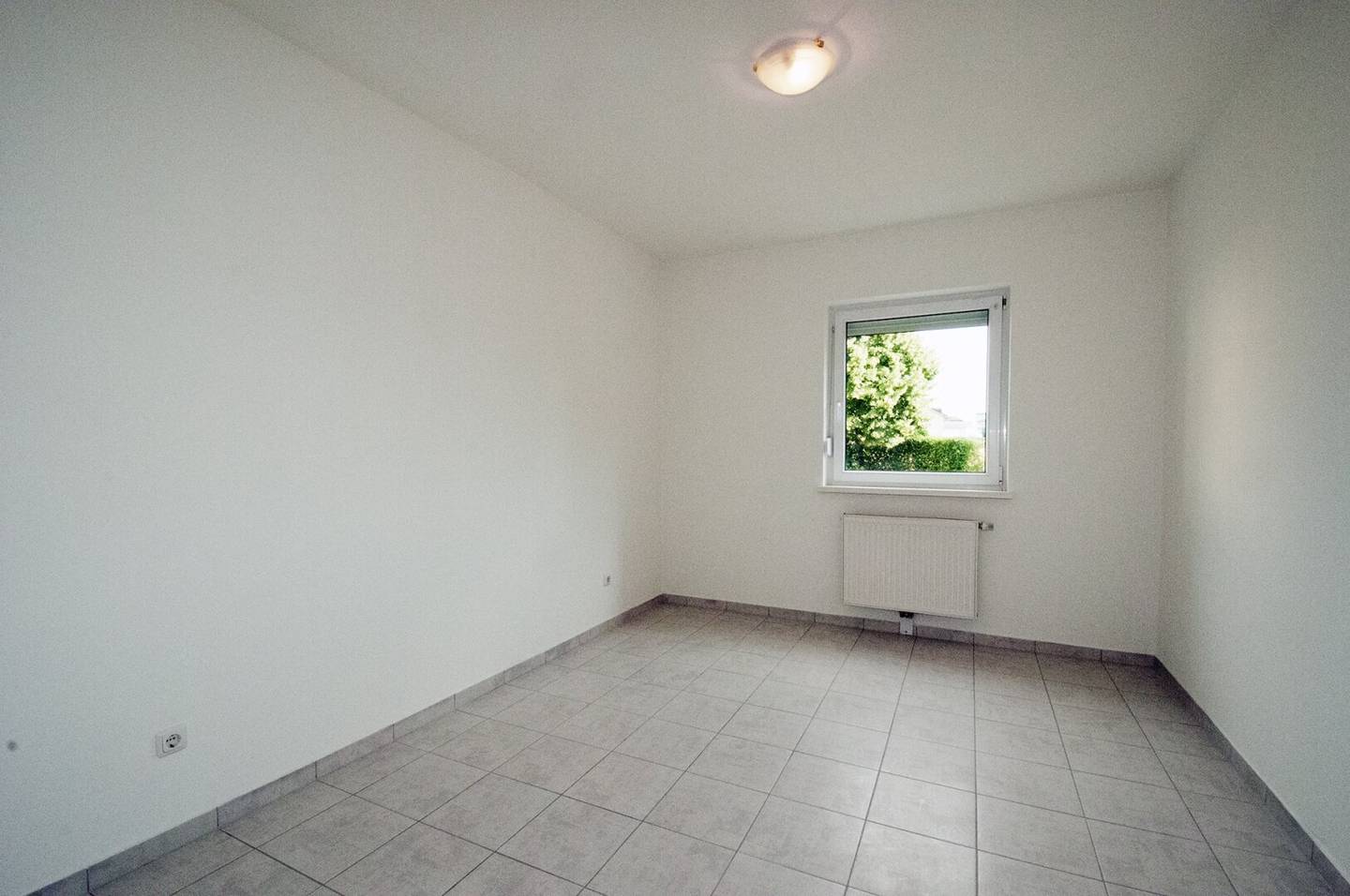 Mietwohnung (202) 62 m² mit Küche und Loggia / Balkon 9,54 m² Vermietung direkt vom Eigentümer keine Provision