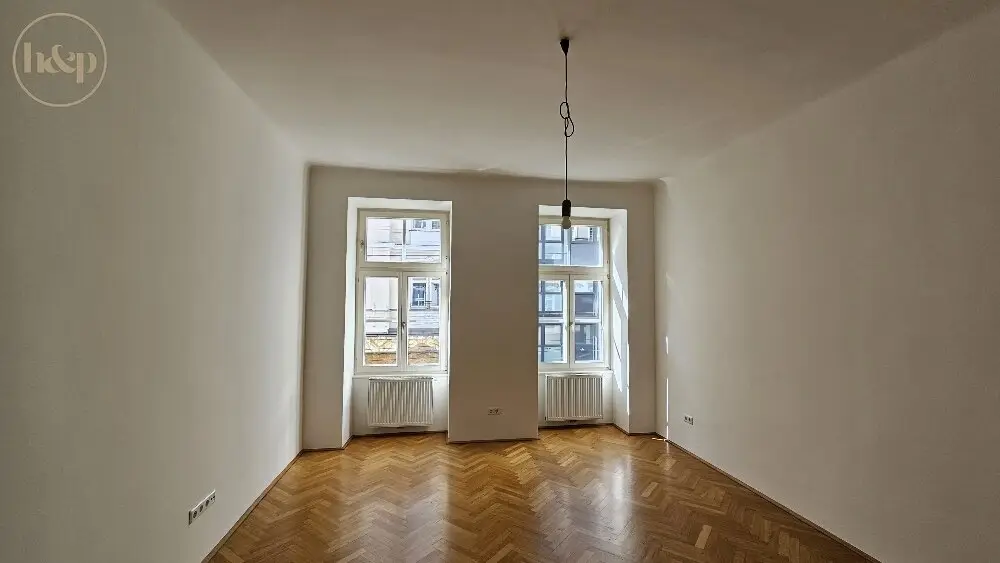 Sunny 3 room old building apartment within the Gürtel 1080 Wien