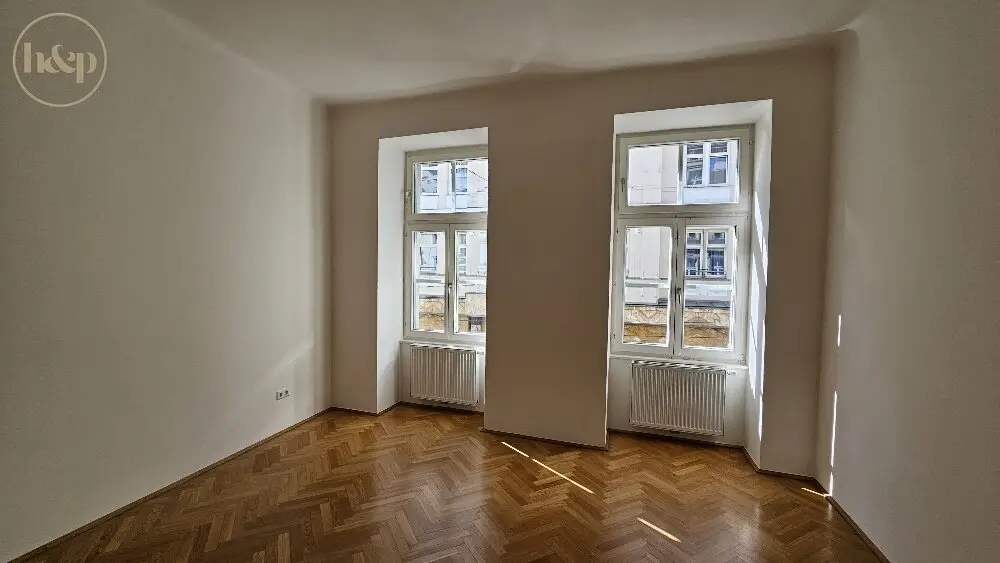 Sunny 3 room old building apartment within the Gürtel 1080 Wien
