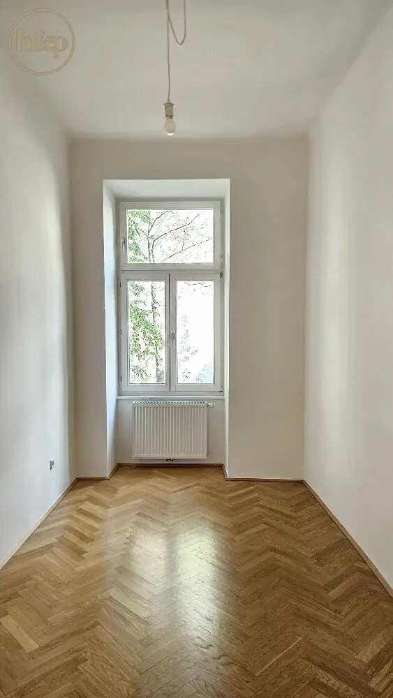Sunny 3 room old building apartment within the Gürtel 1080 Wien