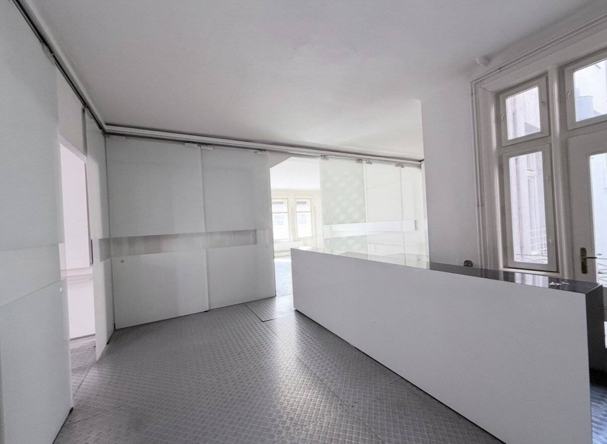 Tolle Wohnung in Bestlage/U1,U3 Nähe