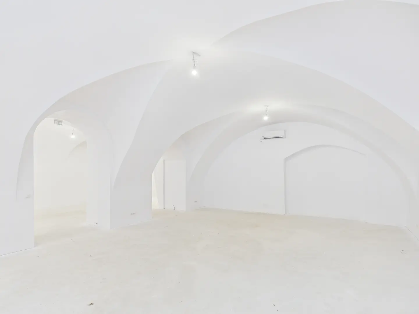 Top Geschäftslokal in 1010 Wien, Wallnerstraße nahe Kohlmarkt, 154 m²