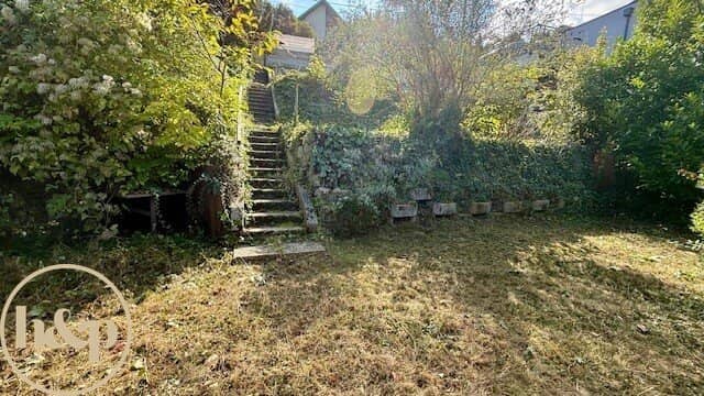 Sunny building plot in the Sachsenviertel