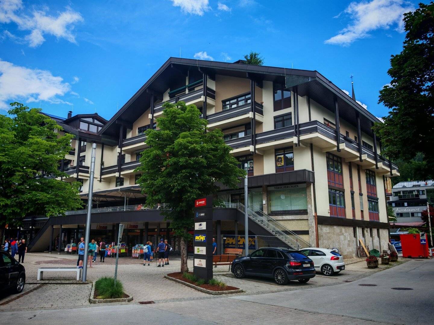 Rent - Commercial premises/office in the center of St. Johann to rent