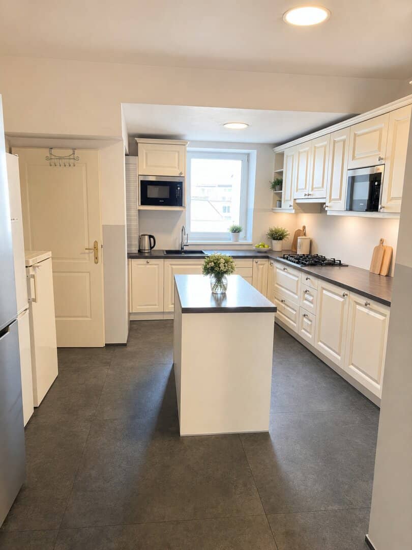 Exclusive attic with a variety of terraces in a central location