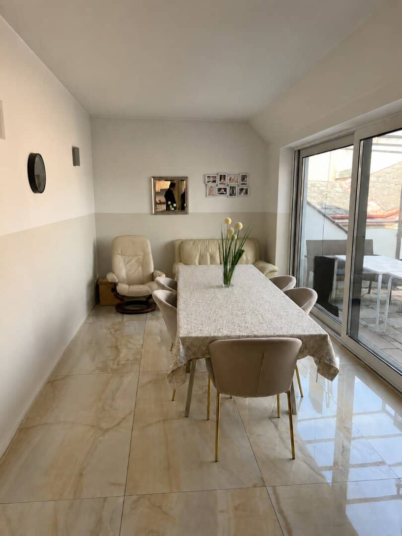 Exclusive attic with a variety of terraces in a central location
