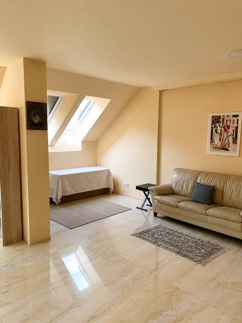 Exclusive attic with a variety of terraces in a central location