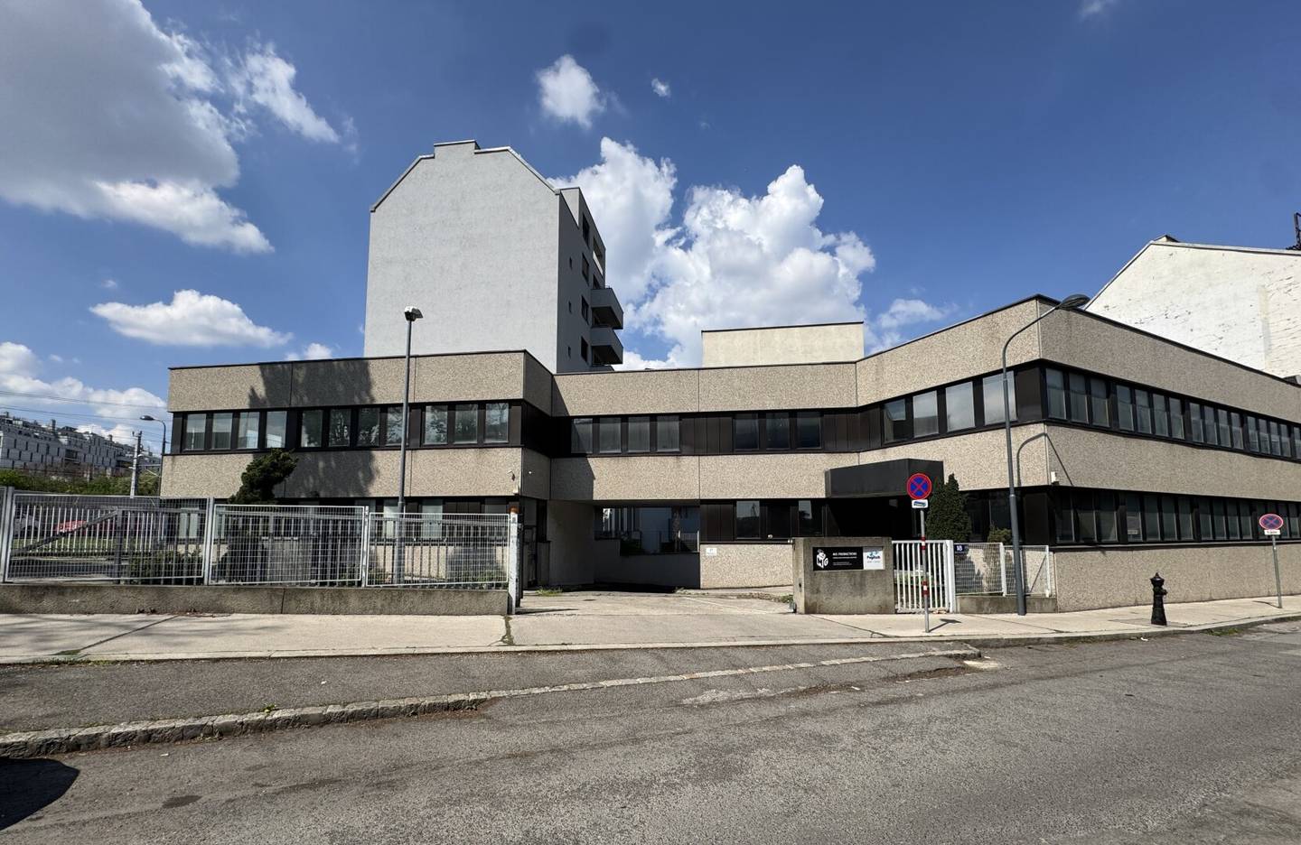 Attractive developer property with development potential