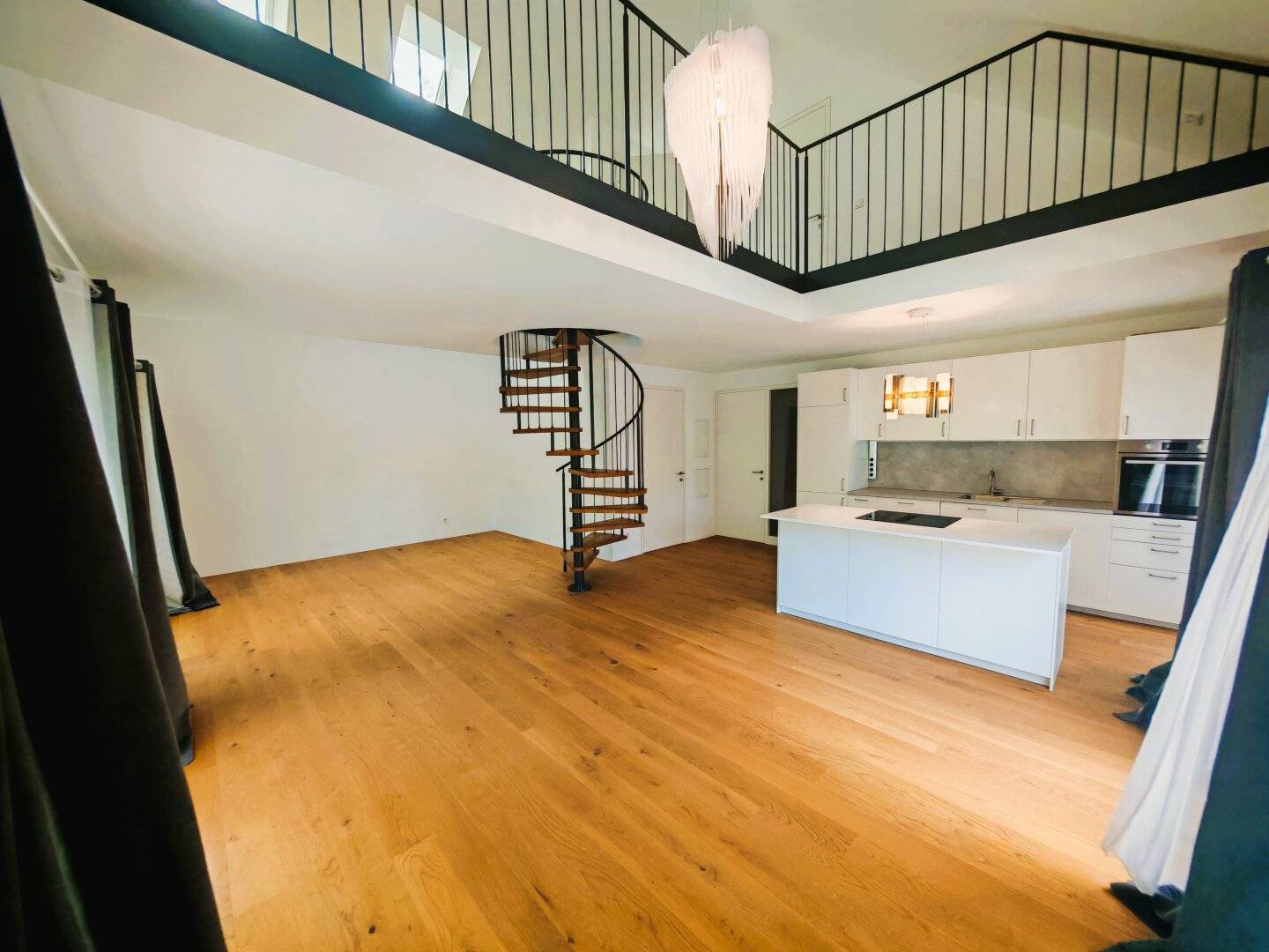 Exclusive 2.5 to 3.5 room maisonette apartment with terrace and 1-2 underground parking spaces in the center of Goldeggh?,