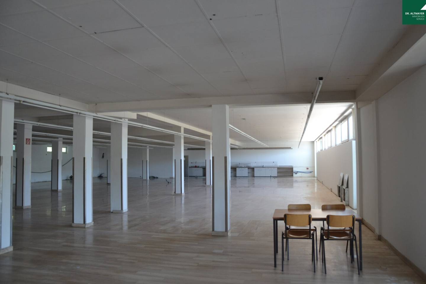 Office and commercial space with storage room in the Villach suburb
