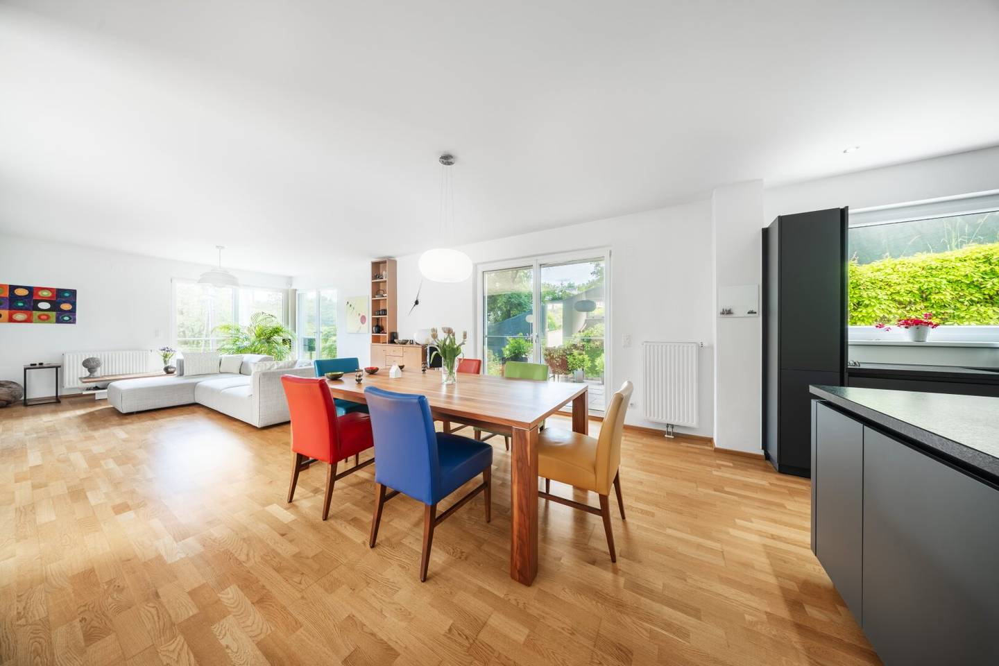 Family Dream Home Modern Single Family House with Garden Terraces and View of Wolfersberg