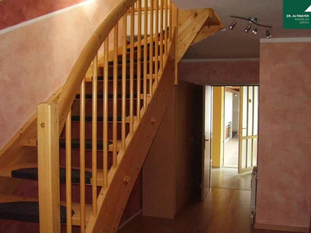 Helle Eigentumswohnung mit Galerie und Balkon  in Feldkrichen - Top-Lage !