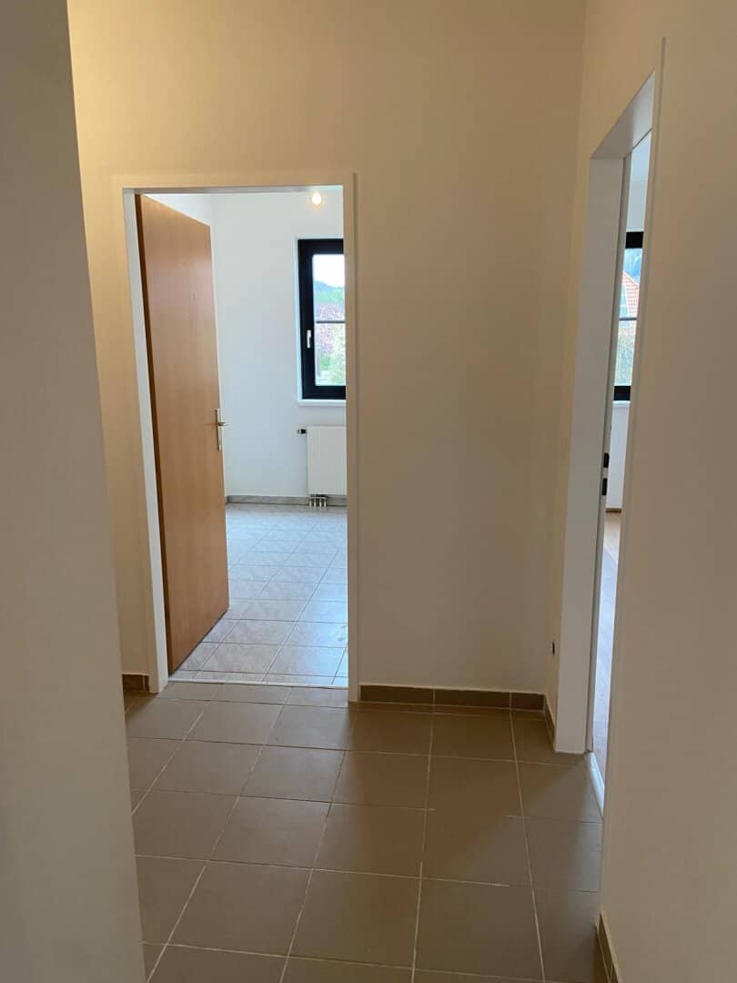 VOLLSANIERTE  3 - ZIMMERWOHNUNG PROVISIONSFREI ZU VERKAUFEN!