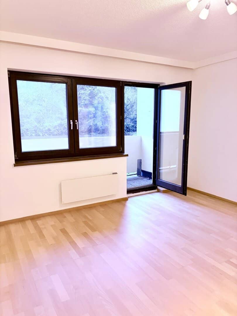 !PROVISIONSFREI! HELLE ERDGESCHOSS - WOHNUNG MIT LOGGIA ZU VERKAUFEN