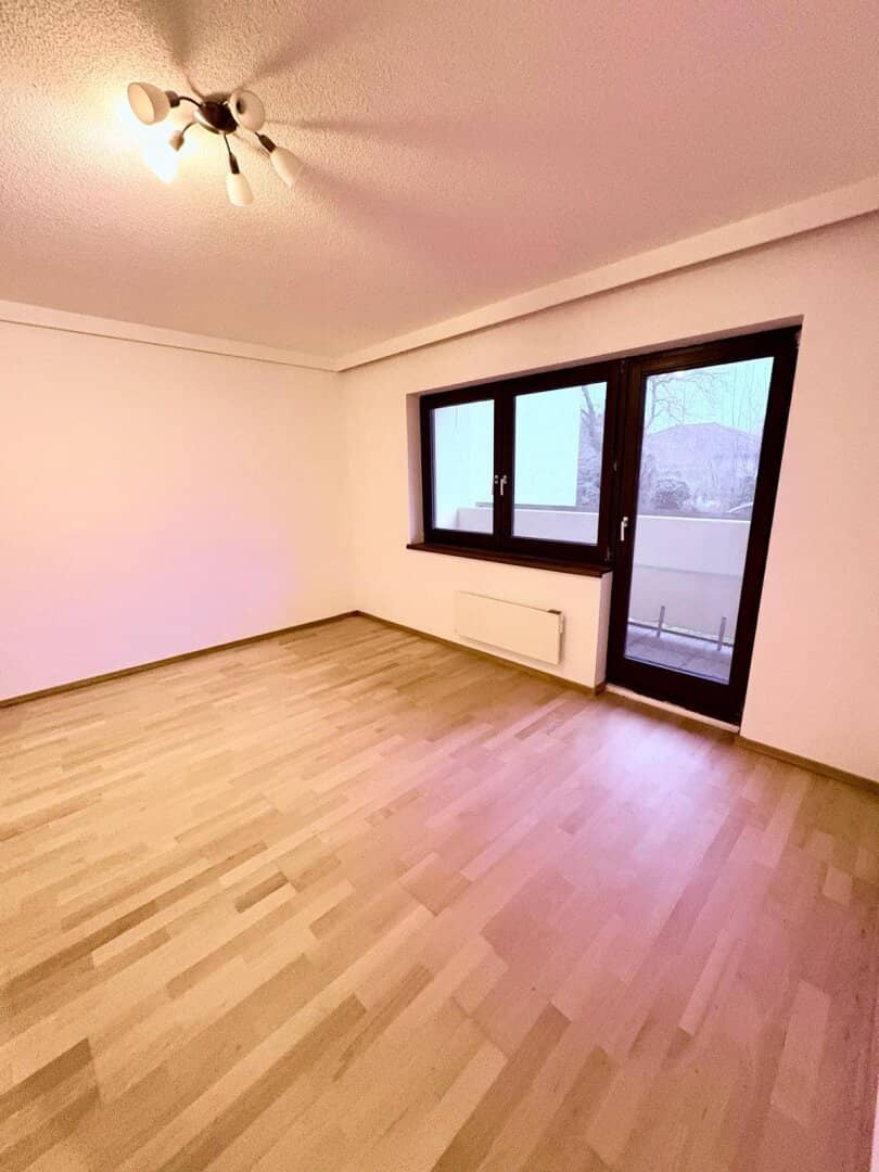 !PROVISIONSFREI! HELLE ERDGESCHOSS - WOHNUNG MIT LOGGIA ZU VERKAUFEN