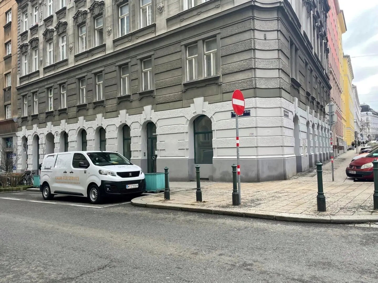 Eckgeschäftslokal in sehr guter Lage des 9. Bezirks – Nähe Volksoper