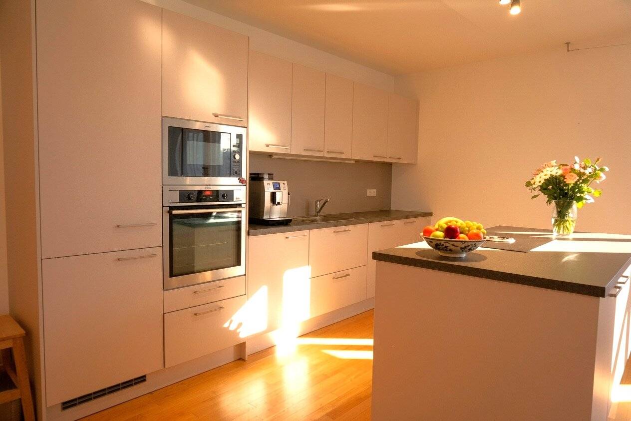 Neuwertige 3 - Zimmer Wohnung mit großem Balkon, Lift und Tiefgarage im Zentrum Mondsee - Komfort in Top-Lage!