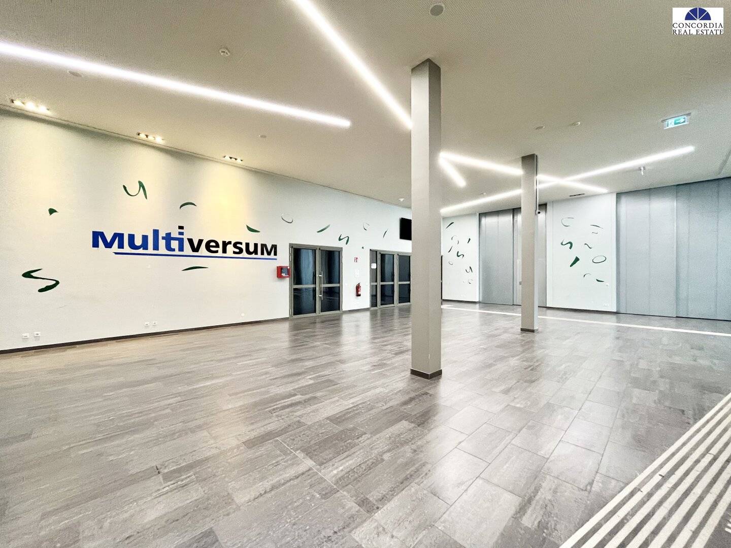 Spacious Commercial Space in Multiversum Schwechat – Ideal for Health, Fitness &amp; Medicine